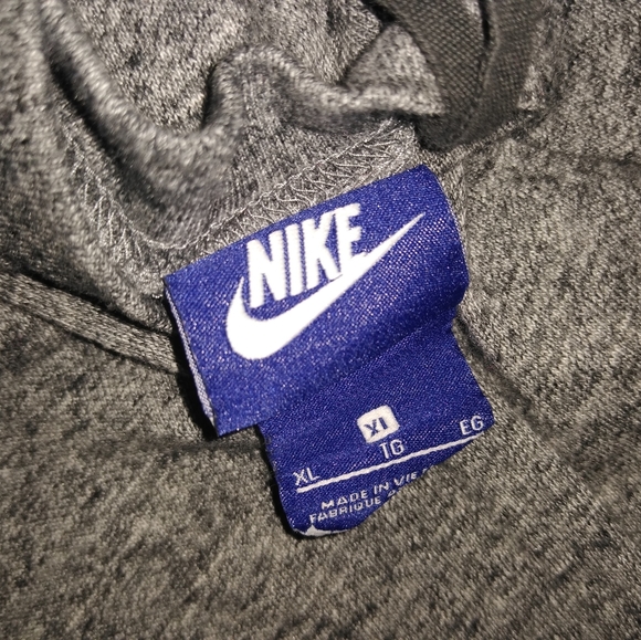 🚫SOLD🚫Women's Nike Romper - Picture 3 of 6